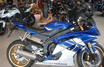 Yamaha YZF-R6R Custom Bike Yamaha YZF-R6R Custom Bike