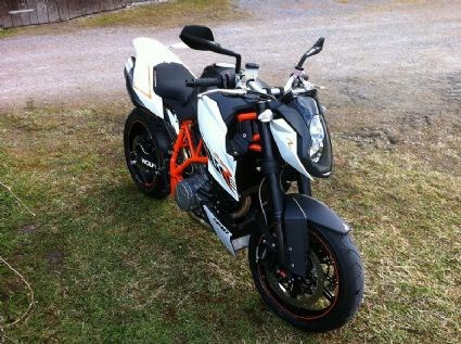 Umgebautes Motorrad KTM 990 Super Duke R von Trioler - Bild 2 Umgebautes Motorrad KTM 990 Super Duke R von Trioler - Bild 2