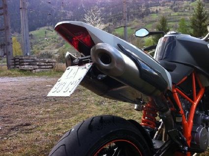 Umgebautes Motorrad KTM 990 Super Duke R von Trioler - Bild 3 Umgebautes Motorrad KTM 990 Super Duke R von Trioler - Bild 3