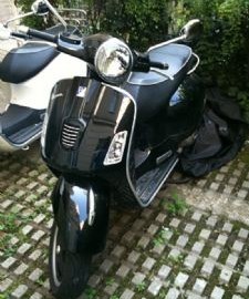 Vespa GTS 300 i.e. Super Custom Bike Vespa GTS 300 i.e. Super Custom Bike