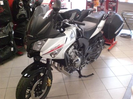 Umbgebautes Motorrad Honda CBF 600 Bild 2: Umbgebautes Motorrad Honda CBF 600