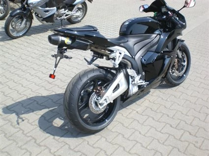 Umbgebautes Motorrad Honda CBR600RR Bild 1: Umbgebautes Motorrad Honda CBR600RR