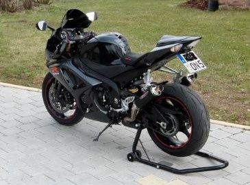 Suzuki GSX-R 1000 Custom Bike Suzuki GSX-R 1000 Custom Bike