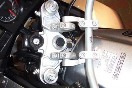 Umgebautes Motorrad Honda VFR 800 F von Auto-und Motorradhaus Bürstadt GmbH - Bild 2