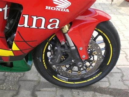 Umbgebautes Motorrad Honda CBR600RR Bild 6: Umbgebautes Motorrad Honda CBR600RR