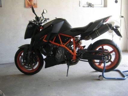 Umgebautes Motorrad KTM 990 Super Duke R von catanova13 - Bild 3 Umgebautes Motorrad KTM 990 Super Duke R von catanova13 - Bild 3