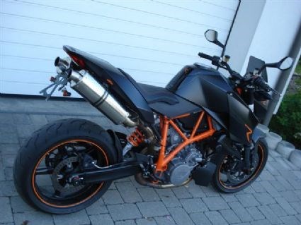 Umgebautes Motorrad KTM 990 Super Duke R von MVBrutale - Bild 2 Umgebautes Motorrad KTM 990 Super Duke R von MVBrutale - Bild 2