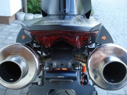 Umgebautes Motorrad KTM 990 Super Duke R von MVBrutale - Bild 4 Umgebautes Motorrad KTM 990 Super Duke R von MVBrutale - Bild 4