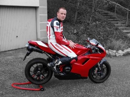 Umgebautes Motorrad Ducati 848 EVO von TproZraceR - Bild 10 Umgebautes Motorrad Ducati 848 EVO von TproZraceR - Bild 10