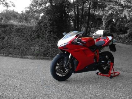 Umgebautes Motorrad Ducati 848 EVO von TproZraceR - Bild 6 Umgebautes Motorrad Ducati 848 EVO von TproZraceR - Bild 6