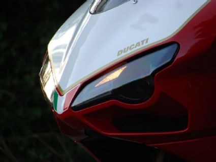 Umgebautes Motorrad Ducati 848 EVO von TproZraceR - Bild 8 Umgebautes Motorrad Ducati 848 EVO von TproZraceR - Bild 8