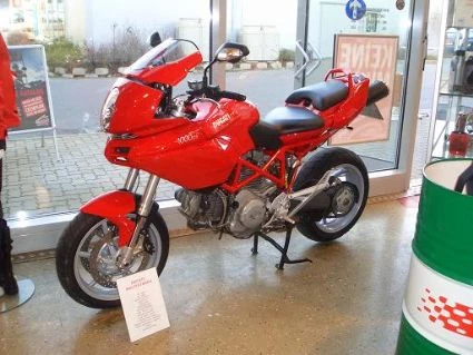 Umgebautes Motorrad Ducati Multistrada 1000 von astro - Bild 2 Umgebautes Motorrad Ducati Multistrada 1000 von astro - Bild 2