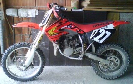 Umgebautes Motorrad Honda CR 85 R von Dominik_H - Bild 2 Umgebautes Motorrad Honda CR 85 R von Dominik_H - Bild 2