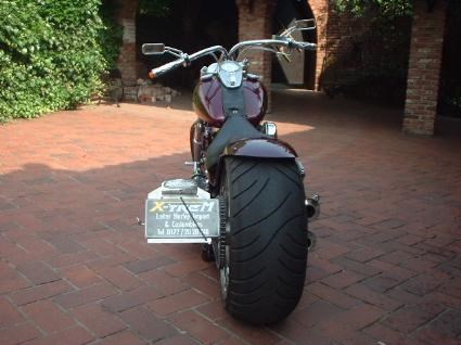 Umgebautes Motorrad Harley-Davidson Softail Custom FXSTC von X-Trem Custombikes - Bild 3 Umgebautes Motorrad Harley-Davidson Softail Custom FXSTC von X-Trem Custombikes - Bild 3