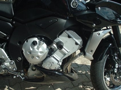 Umgebautes Motorrad Yamaha FZ1 Fazer von MOTO-VÖLKL - Völkl GmbH - Bild 4 Umgebautes Motorrad Yamaha FZ1 Fazer von MOTO-VÖLKL - Völkl GmbH - Bild 4