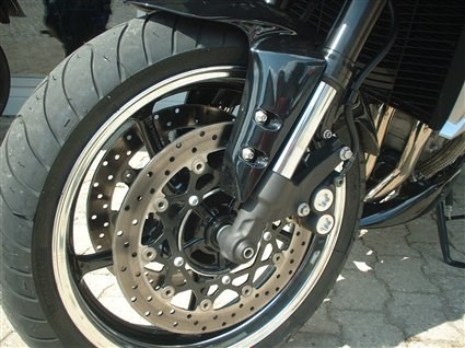 Umgebautes Motorrad Yamaha FZ1 Fazer von MOTO-VÖLKL - Völkl GmbH - Bild 6 Umgebautes Motorrad Yamaha FZ1 Fazer von MOTO-VÖLKL - Völkl GmbH - Bild 6