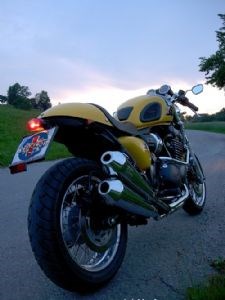 Umgebautes Motorrad Triumph Thunderbird Sport von Steve - Bild 3 Umgebautes Motorrad Triumph Thunderbird Sport von Steve - Bild 3