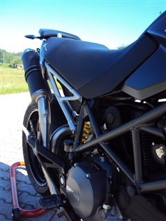 Umgebautes Motorrad Ducati Hypermotard 796 von Zweiradparadies Denk GmbH & Co. KG - Bild 6 Umgebautes Motorrad Ducati Hypermotard 796 von Zweiradparadies Denk GmbH & Co. KG - Bild 6