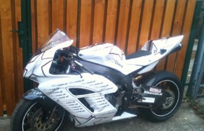 Honda CBR1000RR Fireblade Custom Bike