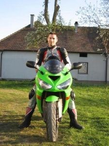 Umgebautes Motorrad Kawasaki Ninja ZX-6R von Magnosolv - Bild 6 Umgebautes Motorrad Kawasaki Ninja ZX-6R von Magnosolv - Bild 6
