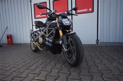 Umgebautes Motorrad Ducati Streetfighter S von Schilling IM Racing GmbH & Co. KG - Bild 3