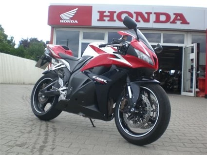 Rebuilt motorbike Honda CBR600RR Bild 1: Rebuilt motorbike Honda CBR600RR