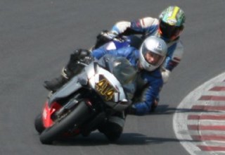 Aprilia RSV 1000 R (RSV Mille R) Aprilia RSV 1000 R (RSV Mille R)