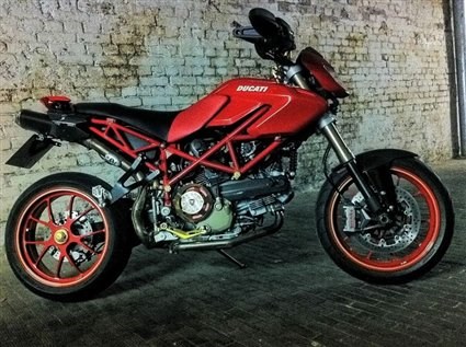 Umgebautes Motorrad Ducati Hypermotard 1100 S von A.T.T.-Tiedemann-Motorräder e.Kfm - Bild 7 Umgebautes Motorrad Ducati Hypermotard 1100 S von A.T.T.-Tiedemann-Motorräder e.Kfm - Bild 7