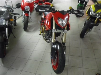 Umgebautes Motorrad Ducati Hypermotard 1100 S von A.T.T.-Tiedemann-Motorräder e.Kfm - Bild 9 Umgebautes Motorrad Ducati Hypermotard 1100 S von A.T.T.-Tiedemann-Motorräder e.Kfm - Bild 9