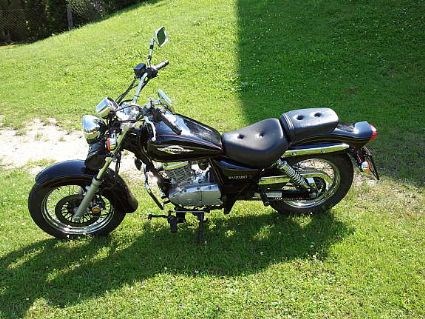 Umgebautes Motorrad Suzuki Marauder GZ 125 von wels1986 - Bild 2 Umgebautes Motorrad Suzuki Marauder GZ 125 von wels1986 - Bild 2