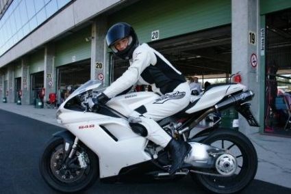 Umgebautes Motorrad Ducati 848 von powerfrau - Bild 4 Umgebautes Motorrad Ducati 848 von powerfrau - Bild 4