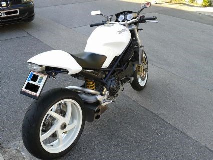 Umgebautes Motorrad Ducati Monster S4R von Charger68 - Bild 1 Umgebautes Motorrad Ducati Monster S4R von Charger68 - Bild 1