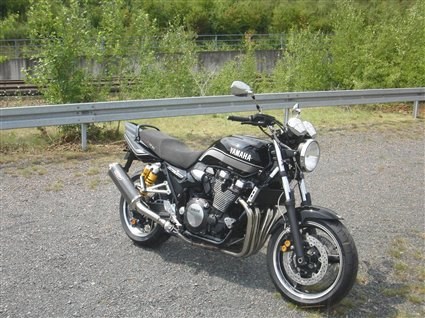 Umgebautes Motorrad Yamaha XJR 1300 von Motorrad Schenk Idstein GbR. - Bild 4 Umgebautes Motorrad Yamaha XJR 1300 von Motorrad Schenk Idstein GbR. - Bild 4