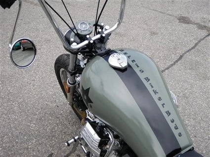 Umbgebautes Motorrad Moto Guzzi California 1100 i Bild 10: Umbgebautes Motorrad Moto Guzzi California 1100 i