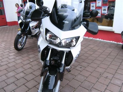 Rebuilt motorbike Honda XL 1000 V Varadero Bild 3: Rebuilt motorbike Honda XL 1000 V Varadero