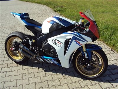 Umgebautes Motorrad Honda CBR1000RR Fireblade von Hondafohra - Bild 1
