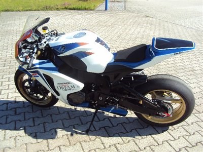 Umgebautes Motorrad Honda CBR1000RR Fireblade von Hondafohra - Bild 2