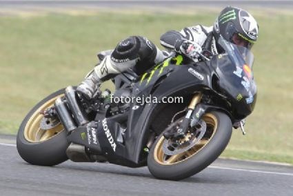 Umgebautes Motorrad Honda CBR1000RR Fireblade von Hondafohra - Bild 9