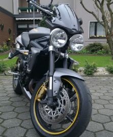 Triumph Street Triple 675 R Custom Bike Triumph Street Triple 675 R Custom Bike