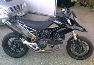 Ducati Hypermotard 1100 S Ducati Hypermotard 1100 S
