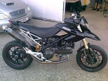 Umgebautes Motorrad Ducati Hypermotard 1100 S von Flippolov - Bild 1 Umgebautes Motorrad Ducati Hypermotard 1100 S von Flippolov - Bild 1