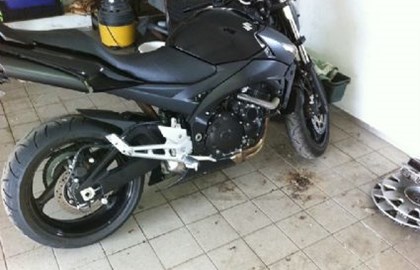 Suzuki GSR 600 Custom Bike Suzuki GSR 600 Custom Bike