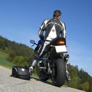 Umgebautes Motorrad Suzuki GSX-R 750 von nuclear - Bild 5 Umgebautes Motorrad Suzuki GSX-R 750 von nuclear - Bild 5