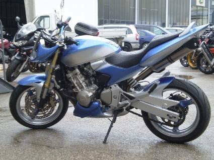 Umgebautes Motorrad Honda CB 600 F Hornet von Auto & Bike STAHL - Bild 2 Umgebautes Motorrad Honda CB 600 F Hornet von Auto & Bike STAHL - Bild 2