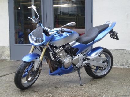 Umgebautes Motorrad Honda CB 600 F Hornet von Auto & Bike STAHL - Bild 3 Umgebautes Motorrad Honda CB 600 F Hornet von Auto & Bike STAHL - Bild 3