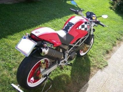 Umgebautes Motorrad Ducati Monster S4 von Krape - Bild 3 Umgebautes Motorrad Ducati Monster S4 von Krape - Bild 3