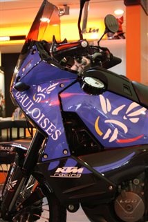 Umgebautes Motorrad KTM 990 Adventure von KTM BRAUMANDL - Bild 6 Umgebautes Motorrad KTM 990 Adventure von KTM BRAUMANDL - Bild 6
