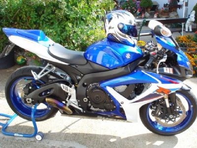 Umgebautes Motorrad Suzuki GSX-R 600 von RS19 - Bild 2 Umgebautes Motorrad Suzuki GSX-R 600 von RS19 - Bild 2