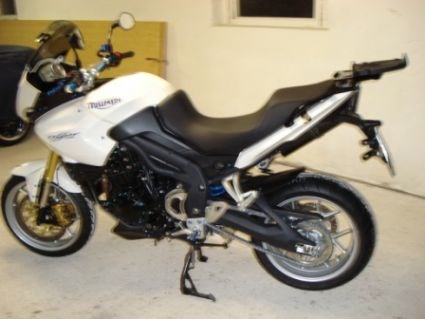 Umgebautes Motorrad Triumph Tiger 1050 von christoph gruber - Bild 2 Umgebautes Motorrad Triumph Tiger 1050 von christoph gruber - Bild 2