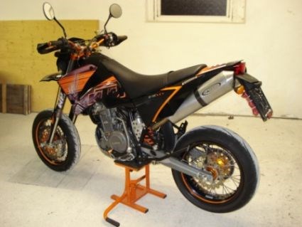 Umgebautes Motorrad KTM 640 LC4 Supermoto von christoph gruber - Bild 4 Umgebautes Motorrad KTM 640 LC4 Supermoto von christoph gruber - Bild 4